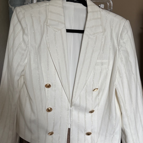 Elie Tahari Winter White Cropped Blazer-Gold Button/Metallic Thread-NWT - Picture 1 of 8